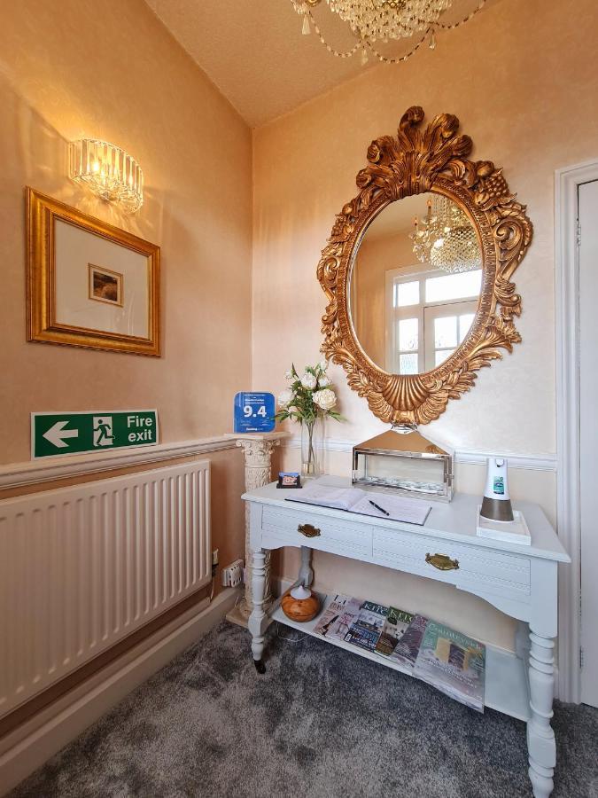 Beaufort Lodge - Central Location & Free Parking Taunton Exterior foto