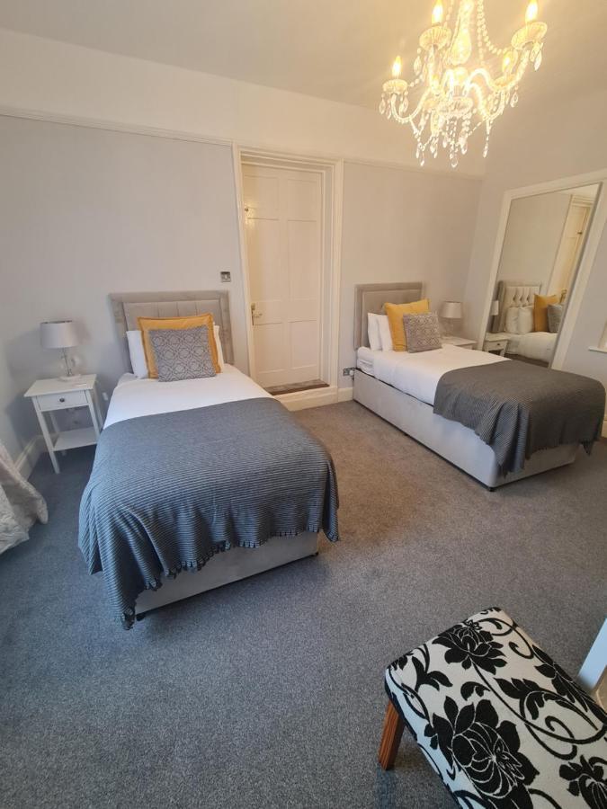 Beaufort Lodge - Central Location & Free Parking Taunton Exterior foto
